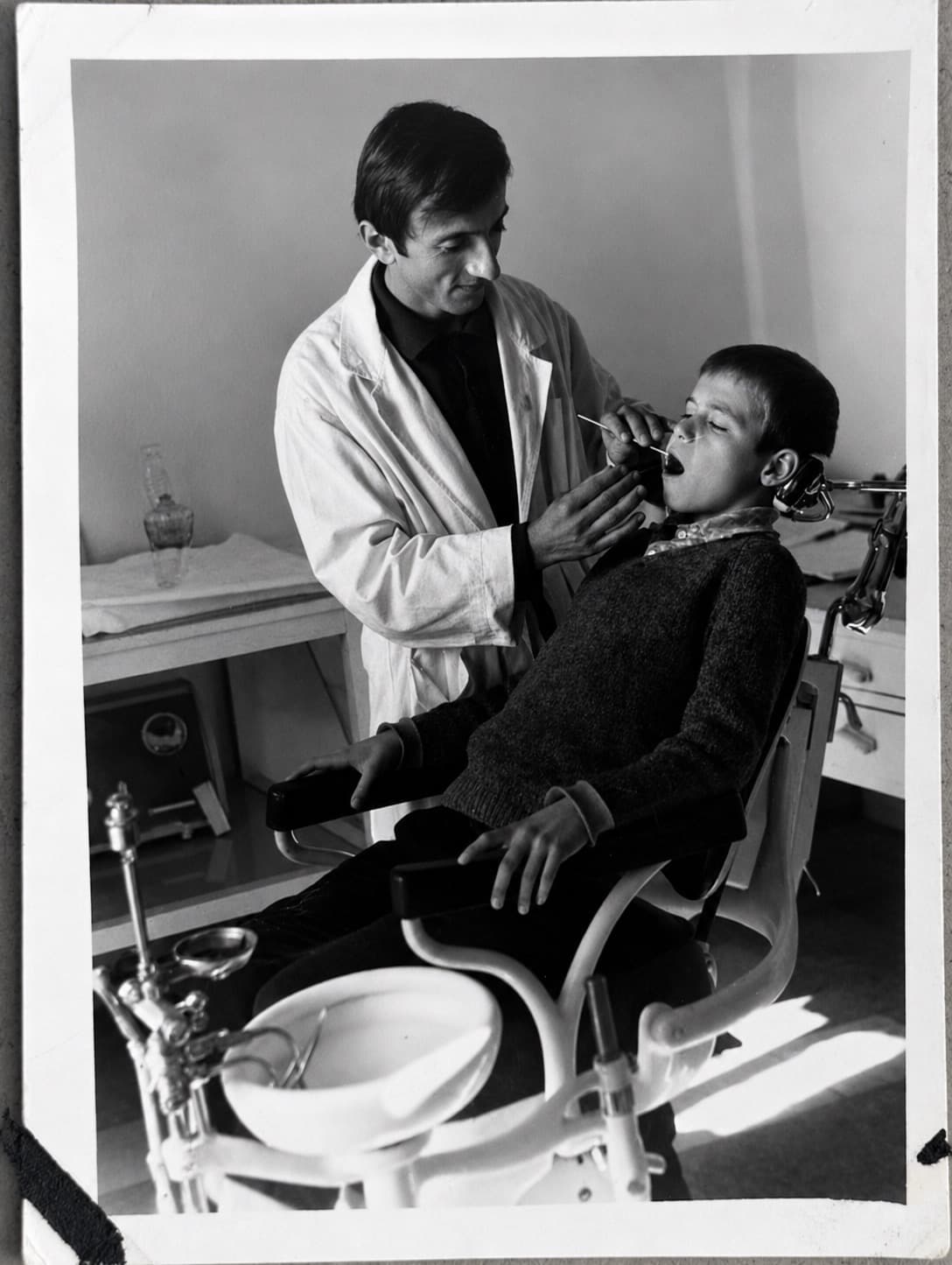 Il nonno Bendo da giovane — fondatore della tradizione dentale di famiglia